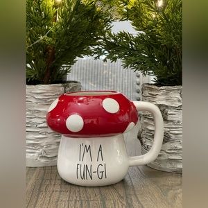 🍄🍄 Brand NEW w/Tag Rae Dunn I’M A FUN-GI Mushroom Shaped Mug 🍄🍄